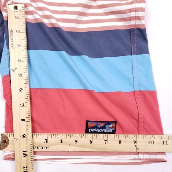 Patagonia Board Shorts Mens Size 31 Red White Blue Drawstring Zipper Pocket Swim - Picture 13 of 13